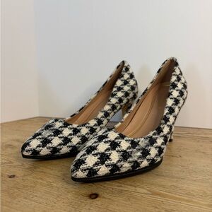 Cole Haan Metallic Black and White Houndstooth Heels 7